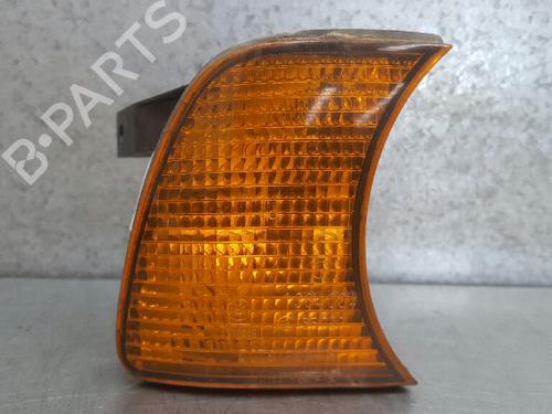 Used Right front indicator Right front indicator BMW 5 (E34) 518 i (113 hp) 12735217 12735217