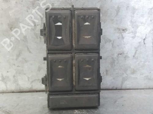 Used Left front window switch Left front window switch FORD MONDEO III Turnier (BWY) 2.0 16V TDDi / TDCi (115 hp) 12699755 12699755