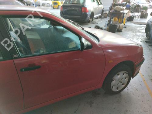 Right front indicator SEAT IBIZA II (6K1) 1.6 i | BP16301758C33