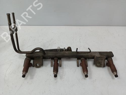 Used Injection rail SUZUKI LIANA Hatchback 1.6 (RH416) (103 hp) 21129901