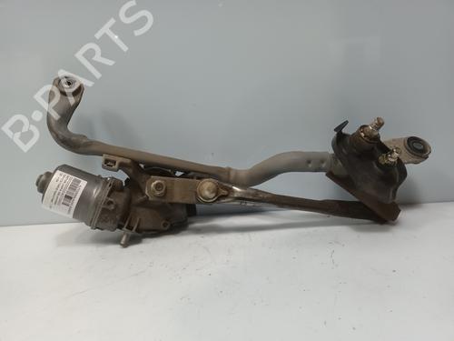 Used Front wiper motor TOYOTA YARIS (_P13_) 1.5 Hybrid (NHP130_) (101 hp) 21286541