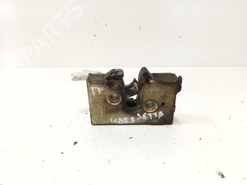 Vergrendeling links achter VW JETTA I (16) 1.5 (70 hp) 17518284