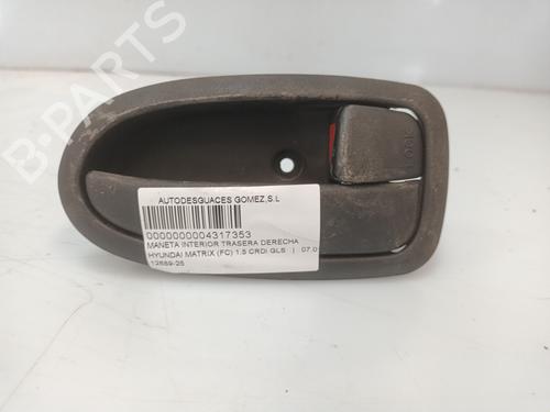 Højre bagtil invendig håndtag HYUNDAI MATRIX (FC) 1.5 CRDi (82 hp) 27934161