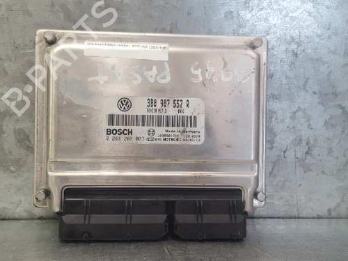 Used Engine control unit (ECU) VW PASSAT B5.5 (3B3) 2.0 (130 hp) 12700792