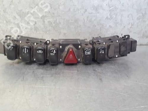Used Warning switch MERCEDES-BENZ S-CLASS (W220) S 320 CDI (220.026, 220.126) (197 hp) 12712999