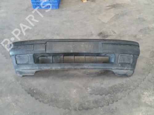 Paraurti anteriore VW POLO II (86C, 80) 1.0 Cat (45 hp) 12696115