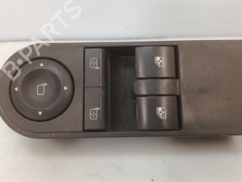 Used Left front window switch OPEL ASTRA H (A04) [2004-2014]  29825953
