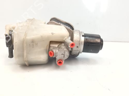 Brake master cylinder MERCEDES-BENZ E-CLASS (W211) E 200 Kompressor (211.042) | BP27485659M77 