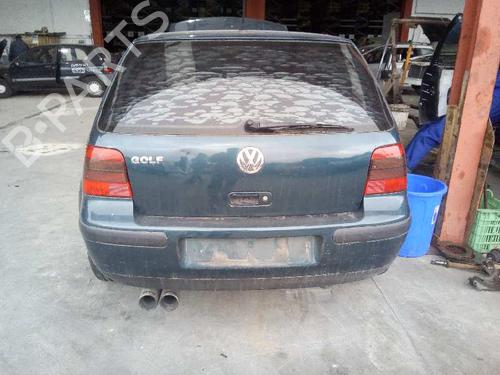 Fusee links achter VW GOLF IV (1J1) 1.6 16V | BP12820234M27 