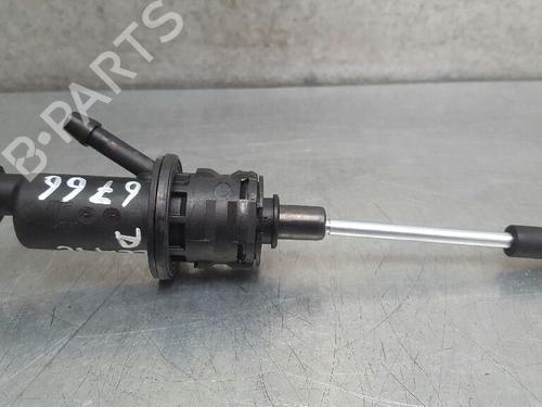 Used Clutch slave cylinder MERCEDES-BENZ A-CLASS (W176) A 200 CDI / d (176.008) (136 hp) 13974653