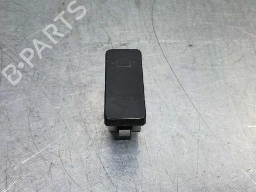 Used Right front window switch Right front window switch PEUGEOT 309 I (10C, 10A) 1.6 (75 hp) 12800535 12800535