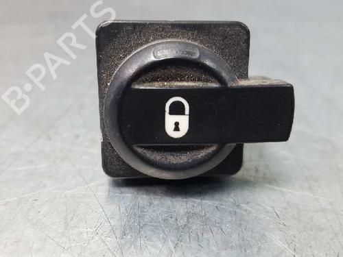 Used Switch Switch 12719032 12719032