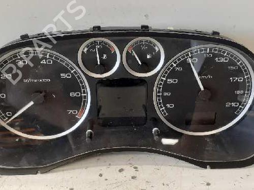 Used Instrument cluster PEUGEOT 307 (3A/C) 2.0 HDi 90 (90 hp) 12696890