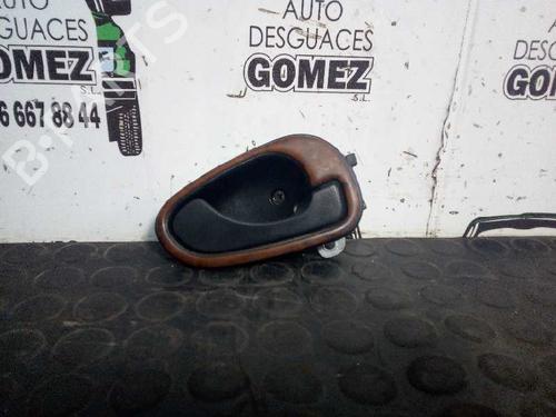 Used Front right interior door handle MITSUBISHI CARISMA Saloon (DA_) 1.9 TD (DA4A) (90 hp) 12812424