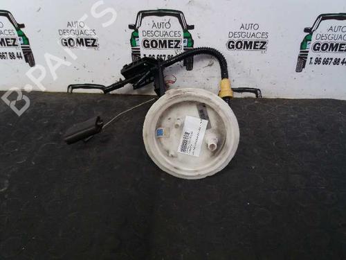 Used Fuel pump BMW 5 Touring (E61) 520 d (163 hp) 12695906