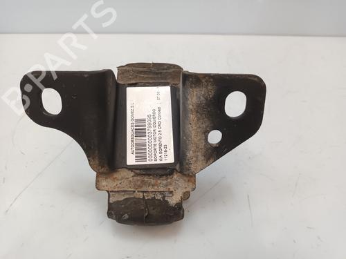 Used Engine mount KIA SORENTO I (JC) 2.5 CRDi 4WD (140 hp) 19678011