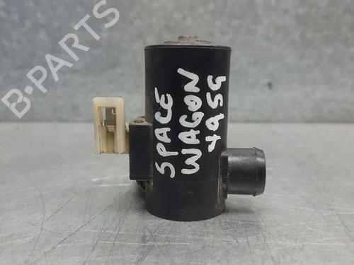 Ruitensproeierpomp MITSUBISHI SPACE WAGON (N9_W, N8_W) 2.4 (131 hp) 13971183