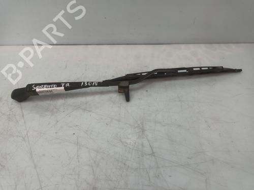 Used Rear windshield wiper arm KIA SORENTO I (JC) [2002-2011]  30081683