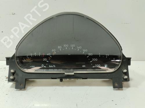 Used Instrument cluster MERCEDES-BENZ A-CLASS (W168) A 160 (168.033, 168.133) (102 hp) 15987940