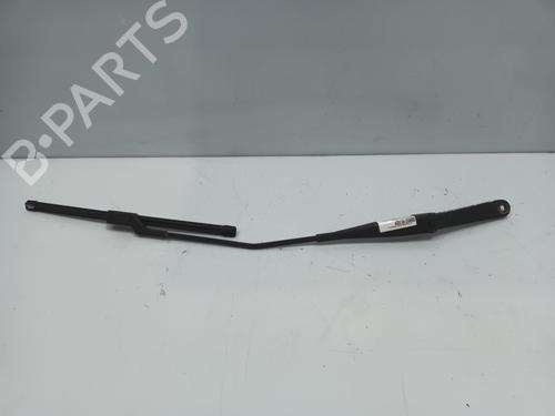 Used Front windshield wiper arm FORD FIESTA VI (CB1, CCN) 1.25 (82 hp) 23903517