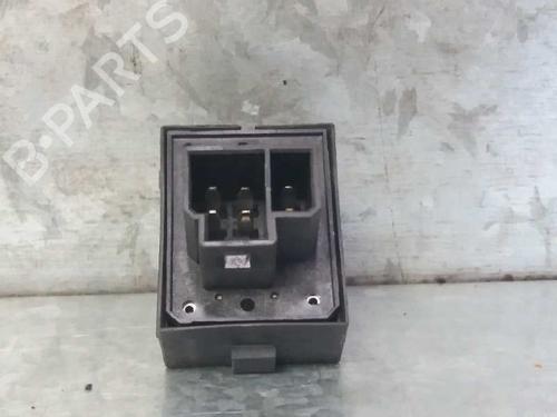 Used Left rear window switch Left rear window switch JEEP GRAND CHEROKEE II (WJ, WG) 2.7 CRD 4x4 (163 hp) 12698981 12698981