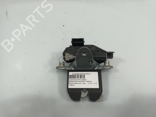 Used Tailgate lock SKODA FABIA II (542) 1.4 TDI (70 hp) 19523392