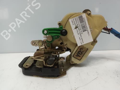 Used Rear right lock KIA SORENTO I (JC) 2.5 CRDi 4WD (140 hp) 20726480