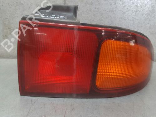 Right taillight HYUNDAI SONATA III (Y-3) 2.0 i (105 hp) 16732694