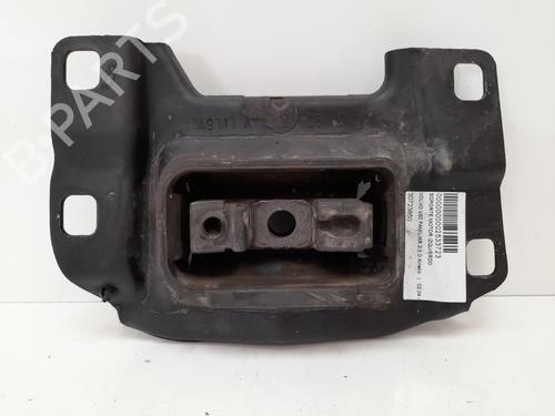 Support de moteur VOLVO V50 (545) 2.0 D (136 hp) 12761983