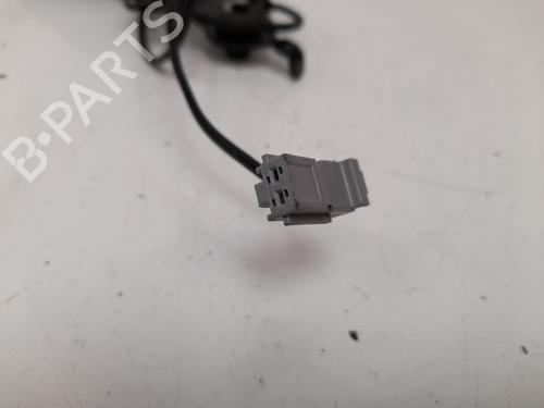 Seat buckle FIAT LINEA (323_, 110_) 1.3 D Multijet (323AXB11, 323AXB1A) | BP13979386I32