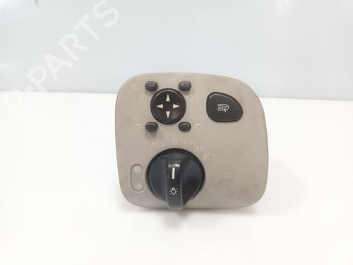 Forlygtekontakt MERCEDES-BENZ C-CLASS (W203) C 220 CDI (203.006) (136 hp) 33199558