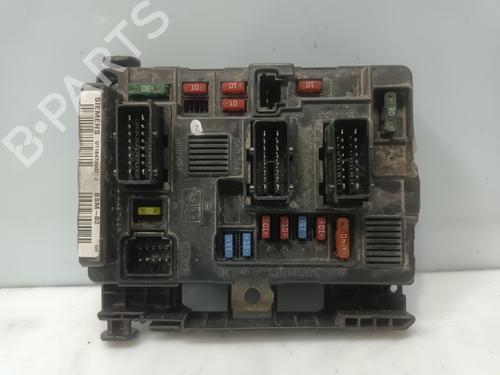 Zekeringkast CITROËN BERLINGO / BERLINGO FIRST MPV (MF_, GJK_, GFK_) 1.9 D (MFWJZ) (70 hp) 29903082