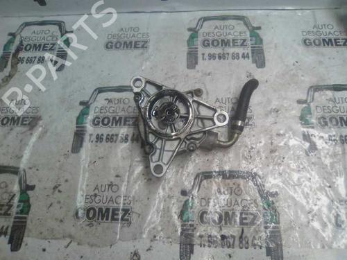 Used Vacuum pump RENAULT SAFRANE II (B54_) 2.2 dT (B54G) (113 hp) 12794193