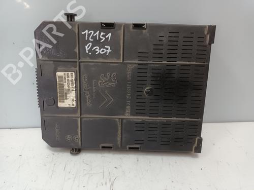 Fuse box PEUGEOT 307 Break (3E) 1.6 HDi 110 | BP22526899E1 