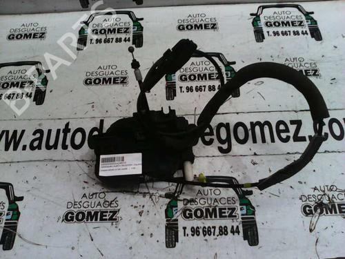 Used Front left lock NISSAN MICRA III (K12) 1.2 16V (65 hp) 12799830