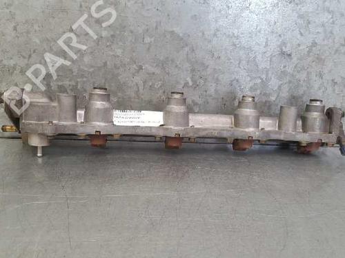 Used Injection rail FORD FIESTA Hatchback Van (JV_) TD 1.8 (75 hp) 12789744
