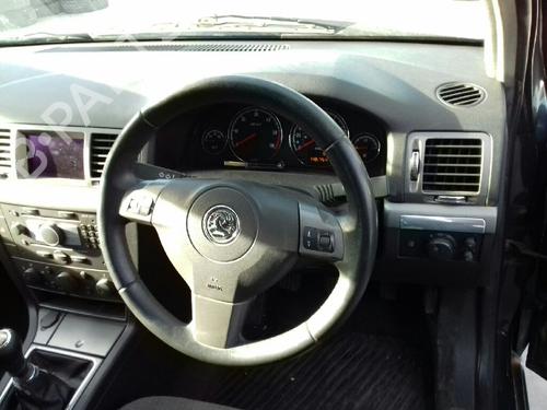Achsschenkel links vorne OPEL SIGNUM Hatchback (Z03) 1.9 CDTI (F48) | BP20148419M25 