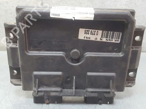 Used Engine control unit (ECU) CITROËN XSARA (N1) 1.9 D (70 hp) 12820835