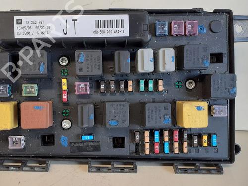 Fuse box OPEL ASTRA H (A04)  | BP12729324E1 