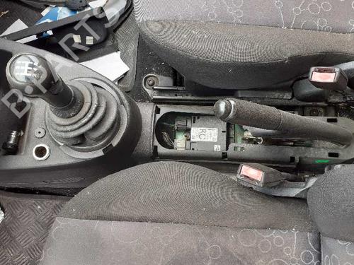 Left front steering knuckle FORD FIESTA V (JH_, JD_) 1.3 | BP17131590M25 