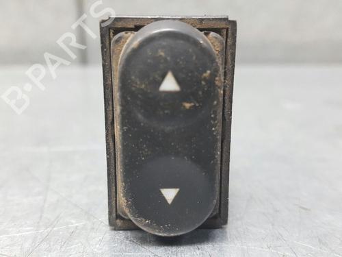 Used Left front window switch Left front window switch FIAT SEICENTO / 600 (187_) 1.1 (187AXB, 187AXB1A, 187AXC1A02) (54 hp) 12697335 12697335