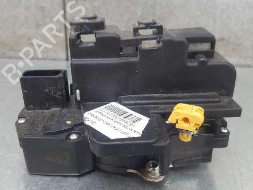 Used Front right lock CHEVROLET CAPTIVA (C100, C140) 2.0 D 4WD (150 hp) 12726703