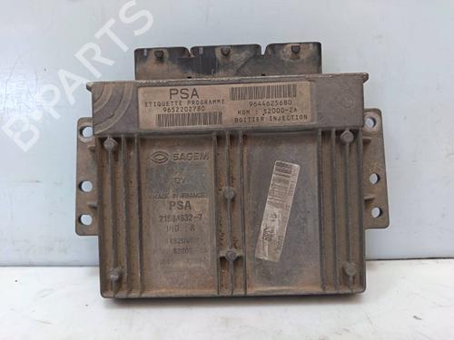 Used Engine control unit (ECU) Engine control unit (ECU) PEUGEOT 206 Hatchback (2A/C) 1.4 LPG (75 hp) 40451749 40451749