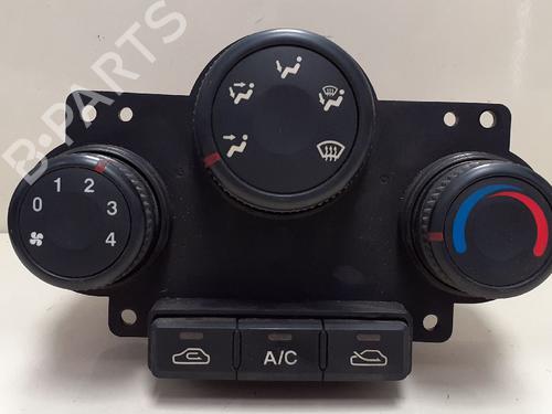 Used Climate control KIA CARENS II MPV (FJ) 1.8 (126 hp) 12764120
