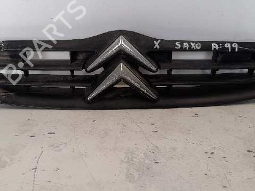 Used Grille CITROËN SAXO (S0, S1) 1.4 VTS (75 hp) 12764990