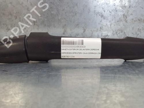 Used Front right exterior door handle MERCEDES-BENZ SPRINTER 3,5-t Van (B906) 313 CDI (906.631, 906.633, 906.635, 906.637) (129 hp) 12932730