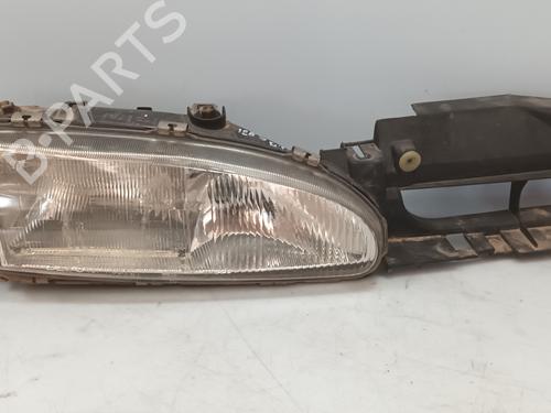 Right headlight FORD MONDEO I (GBP) 1.8 i 16V | BP29002048C29