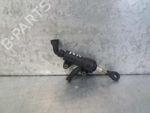 Used Clutch slave cylinder BMW 5 (E39) 520 i (150 hp) 13968625