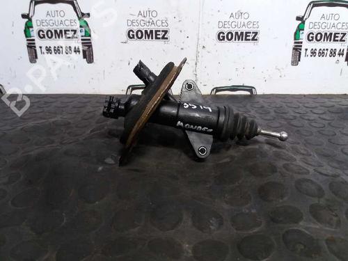 Used Clutch slave cylinder FORD MONDEO III Saloon (B4Y) 2.0 TDCi (130 hp) 13967898