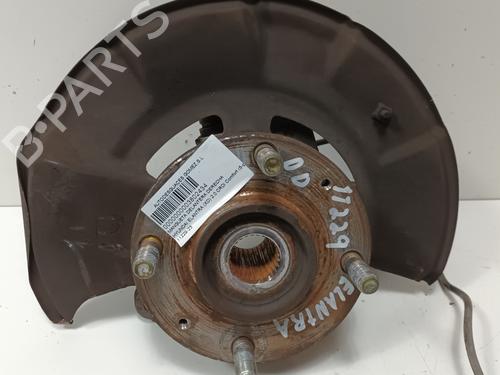 Used Right front steering knuckle HYUNDAI ELANTRA III Saloon (XD) 2.0 CRDi (113 hp) 16523391
